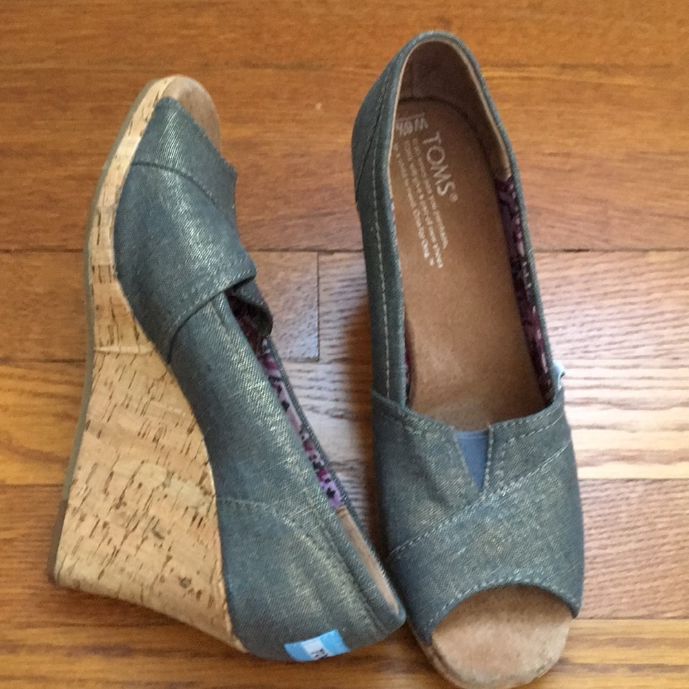 Toms Metallic Wedges